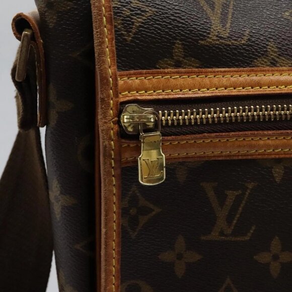 LOUIS VUITTON Monogram Messenger BosphoreGM Shoulder Bag - Picture 12 of 16